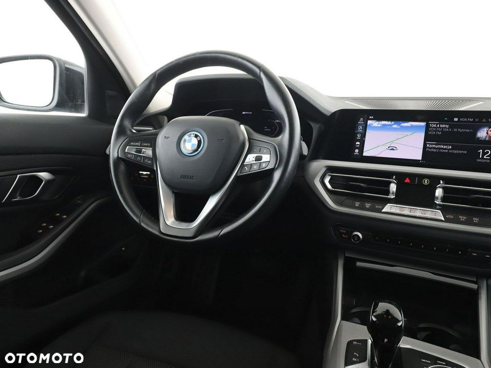 BMW Seria 3 330e Advantage - 16