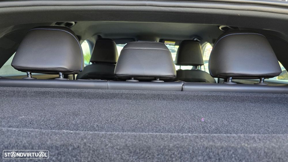 MG MG4 64 kWh Luxury - 56