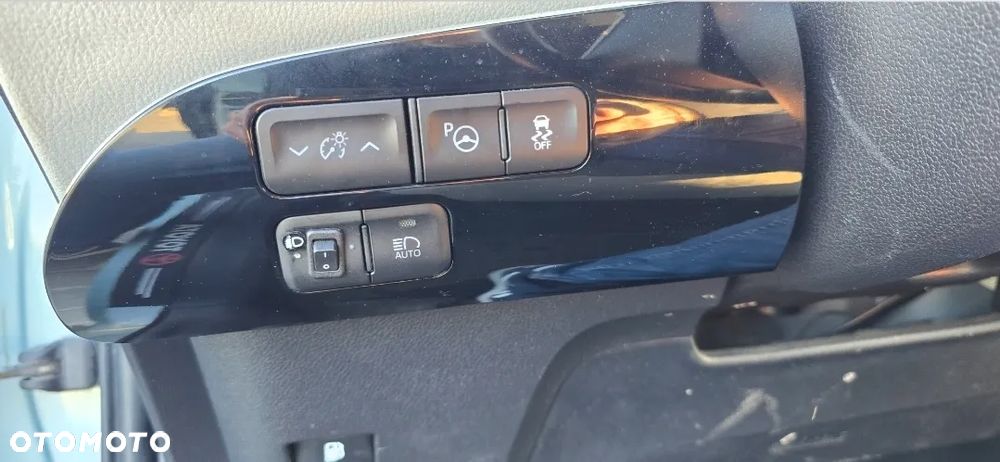 Toyota Prius Hybrid Comfort - 10