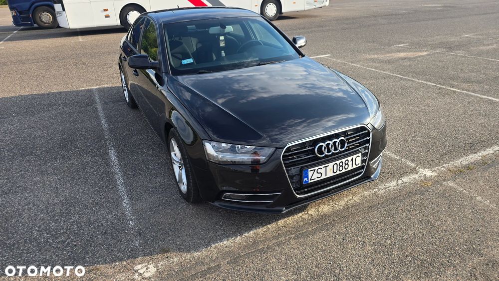 Audi A4 Limousine