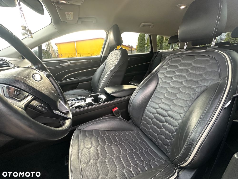 Ford Mondeo 2.0 EcoBlue Allrad VIGNALE - 19