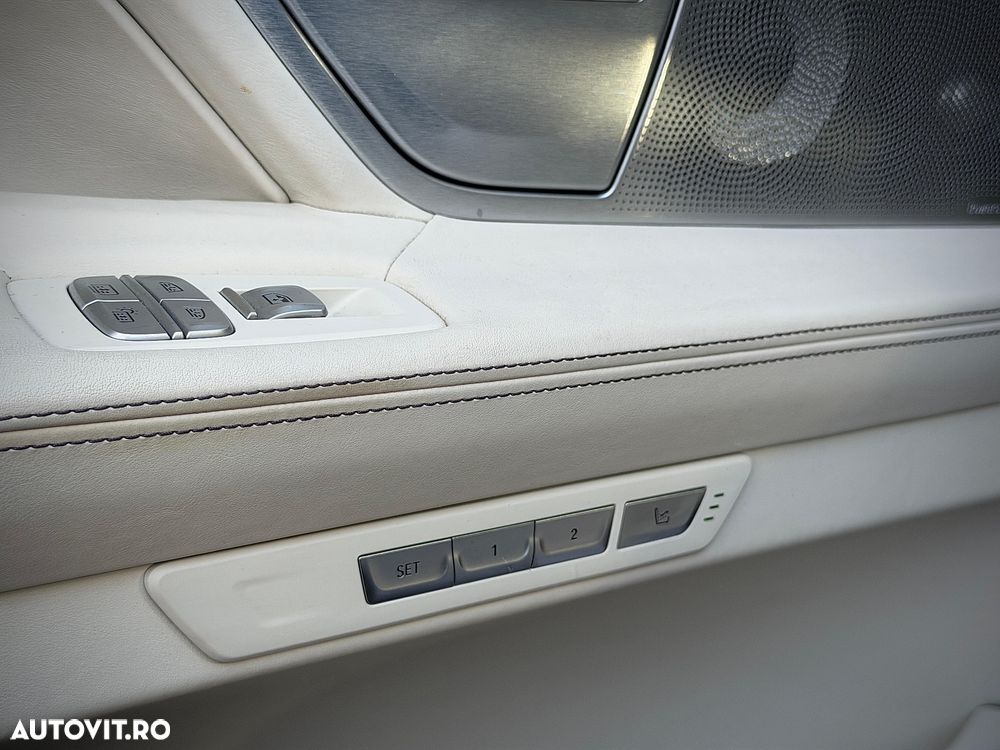 BMW Seria 7 740Li - 27