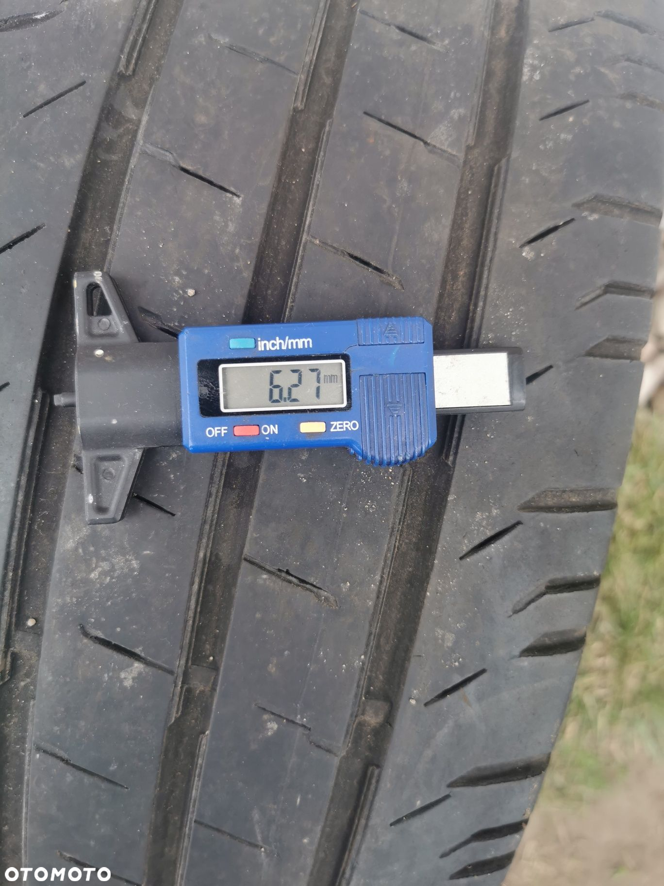Komplet opon 235/65R16C Continental ContiVanContac 200 - 4