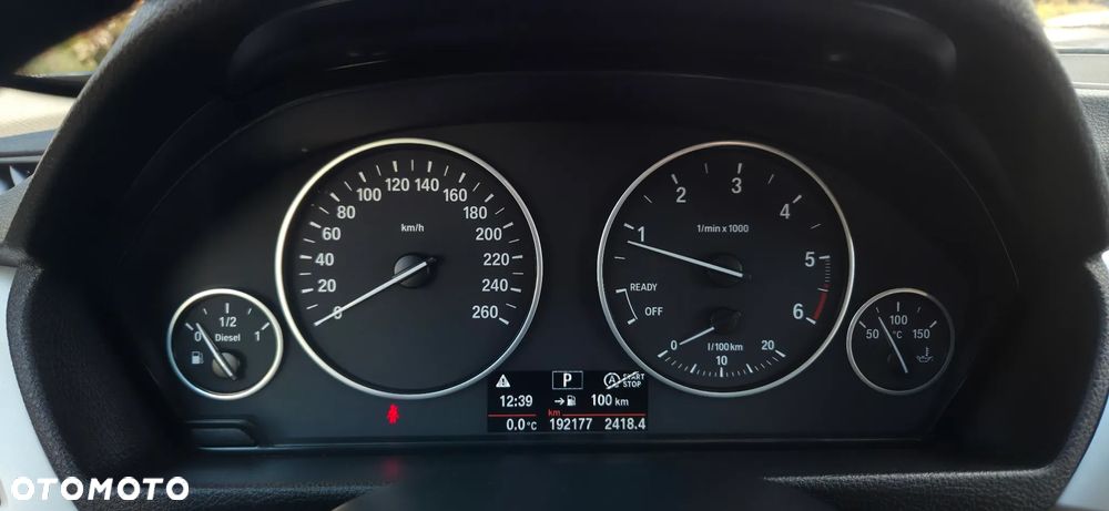 BMW Seria 3 325d Sport-Aut Luxury Line - 24