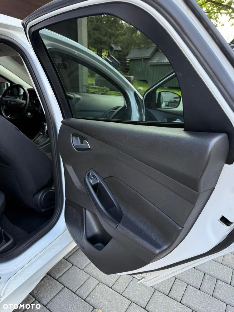 Ford Focus - 18
