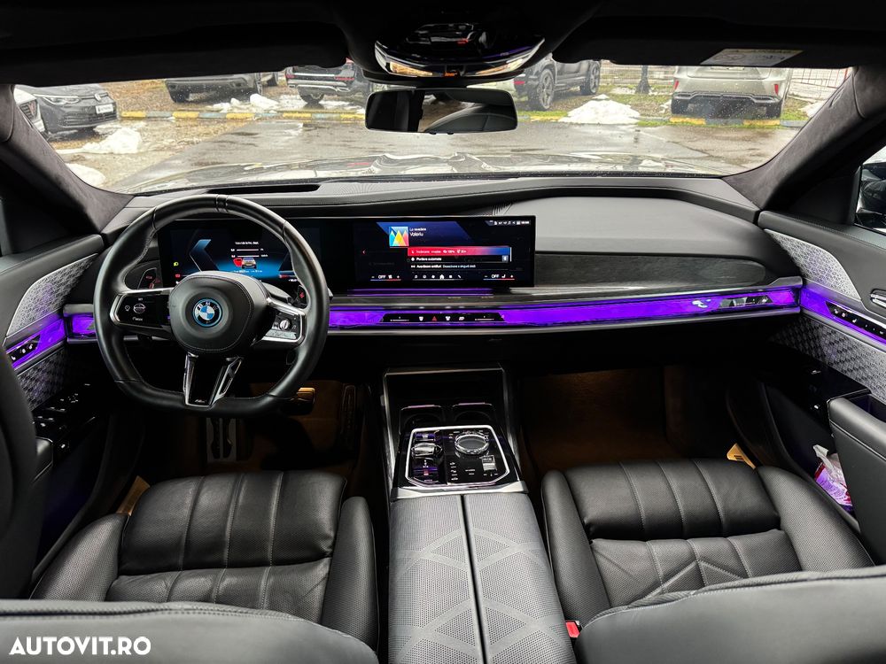 BMW M7 M760e xDrive AT PHEV - 11