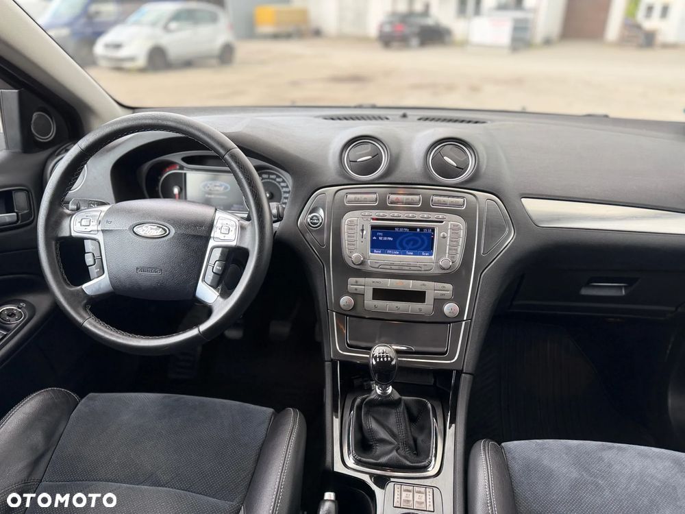 Ford Mondeo 2.2 TDCi Black Magic - 8