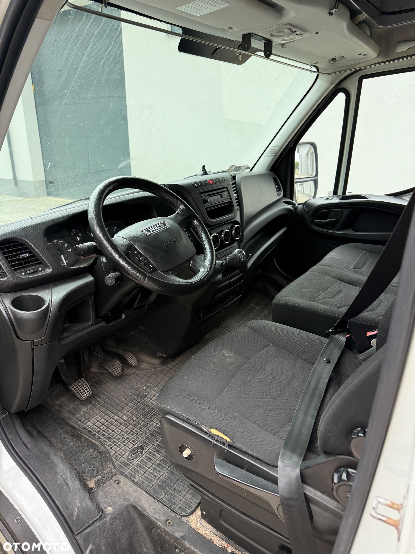 Iveco Daily winda 2,3 kontener - 6