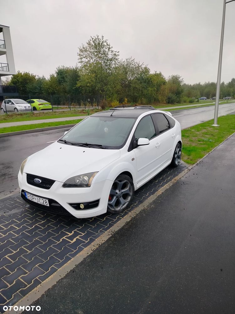 Ford Focus 1.6 TDCi Ambiente - 2