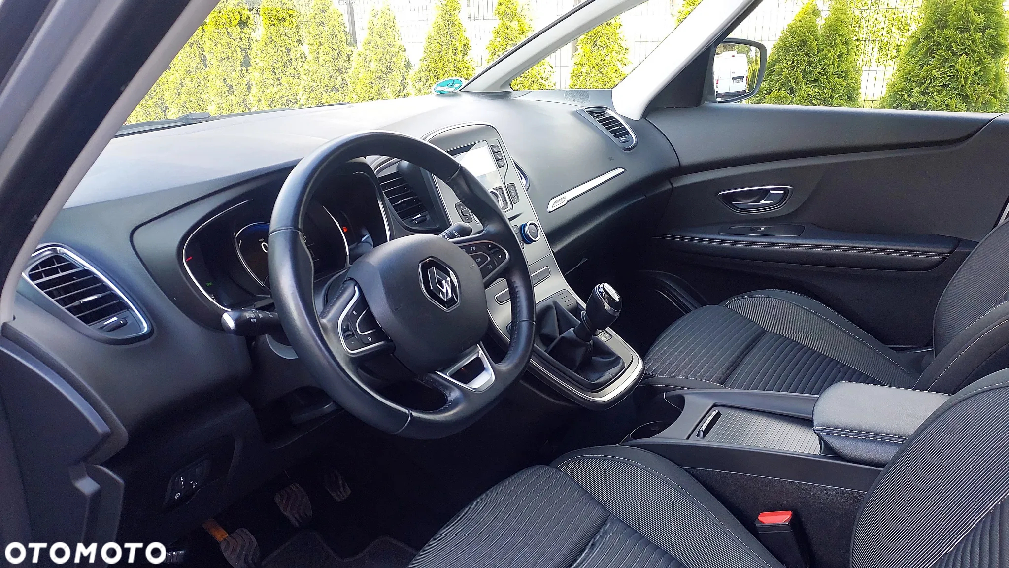 Renault Scenic 1.2 TCe Energy Life EU6 - 15