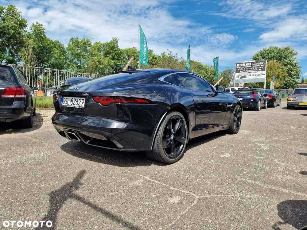 Jaguar F-Type 2.0 Turbo Chequered Flag - 5