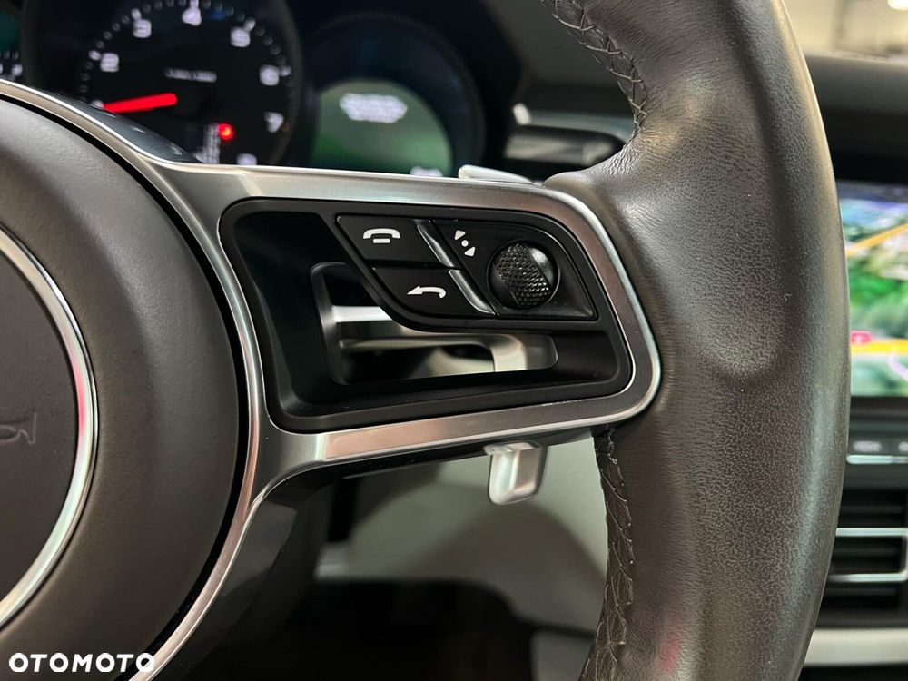 Porsche Macan Standard - 13