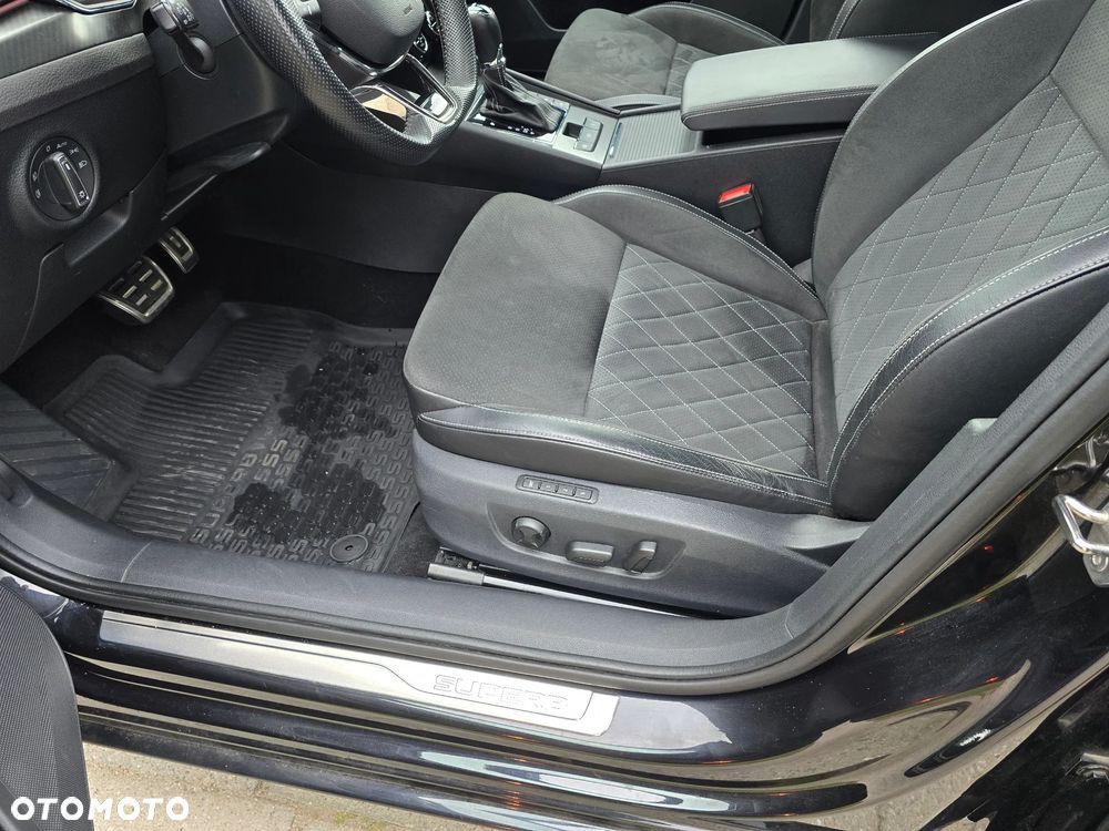 Skoda Superb 2.0 TDI SCR Sportline DSG - 11