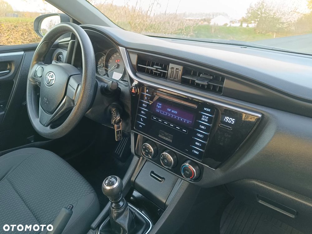 Toyota Corolla 1.4 D-4D Comfort - 26