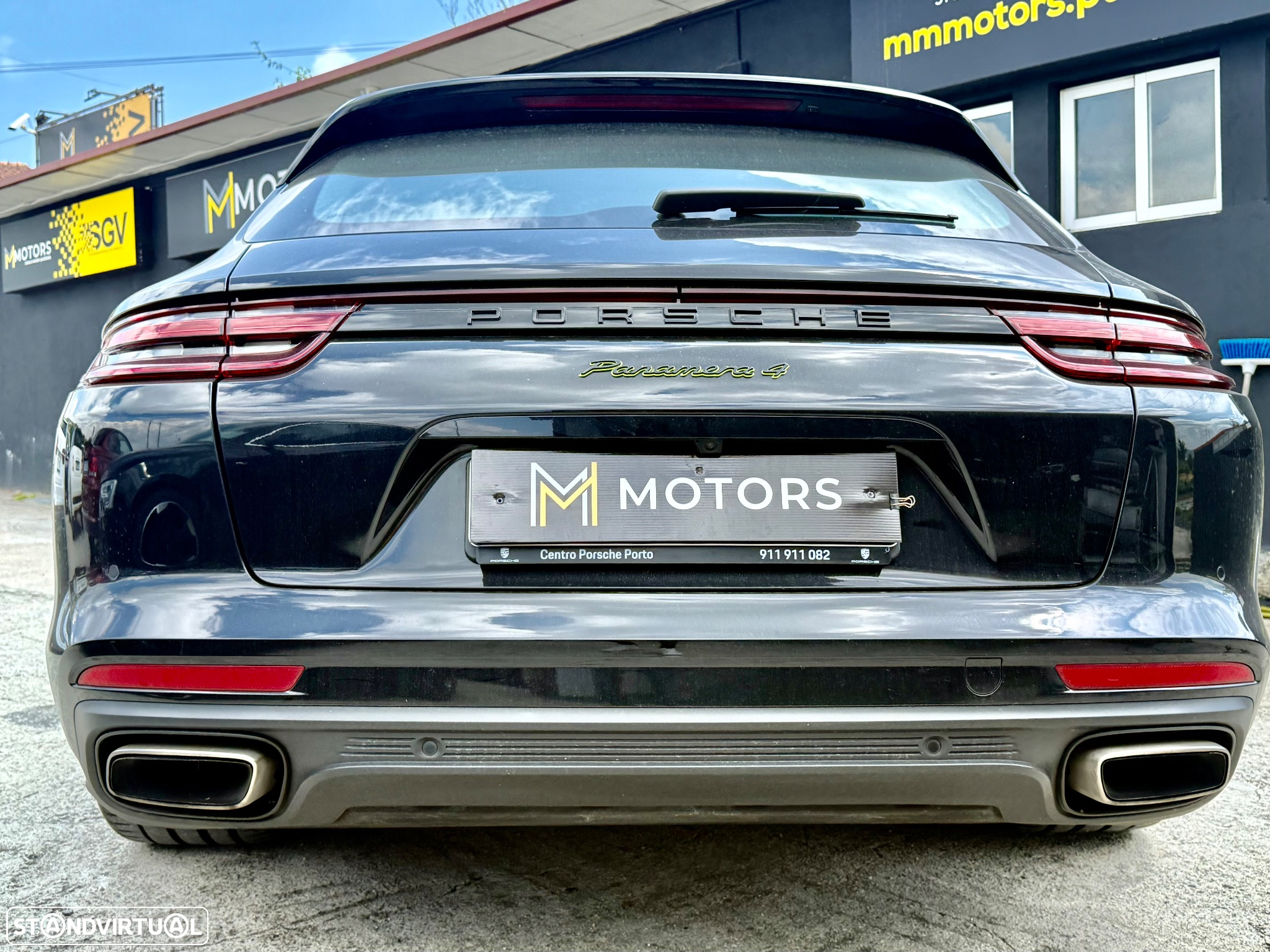 Porsche Panamera Sport Turismo 4 E-Hybrid 10 Years Edition - 24