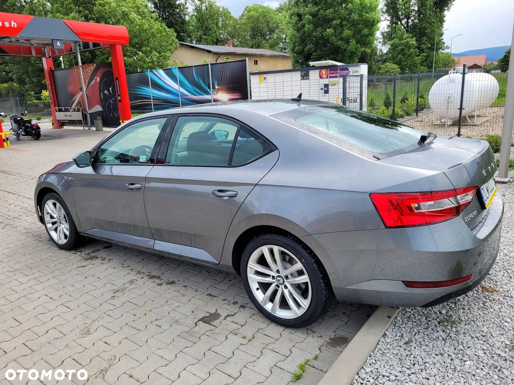 Skoda Superb 1.5 TSI Active DSG - 8