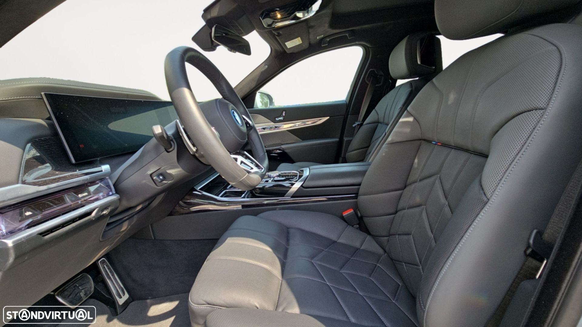 BMW i7 xDrive60 Pack Desportivo M - 9