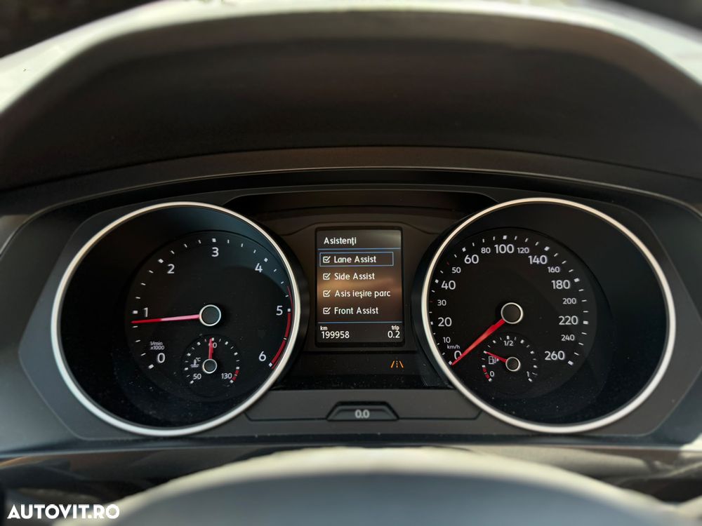 Volkswagen Tiguan - 26
