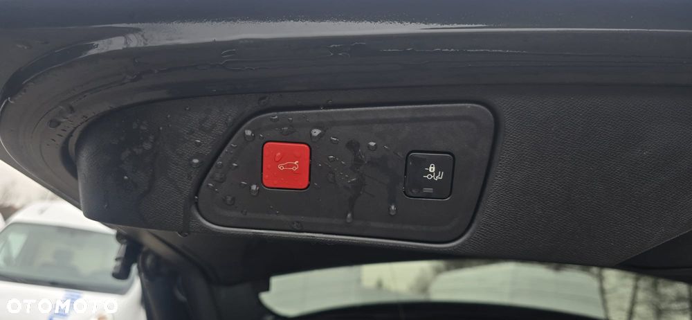 Peugeot 3008 1.5 BlueHDi GT S&S EAT8 - 35