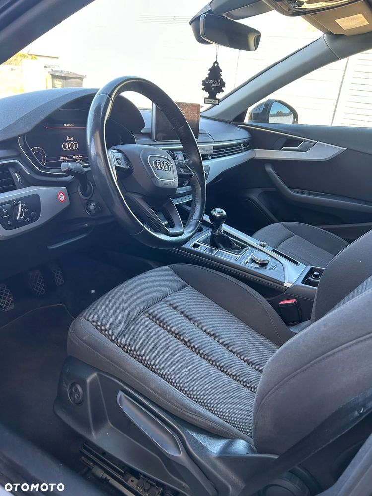 Audi A4 Avant 2.0 TDI - 11