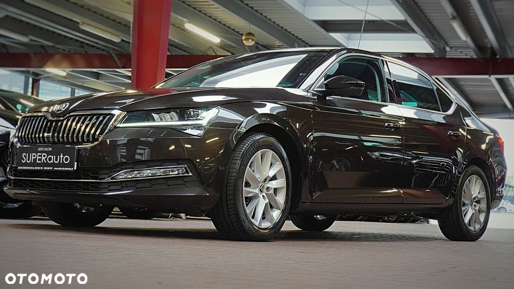 Skoda Superb 1.5 TSI ACT Style DSG - 8