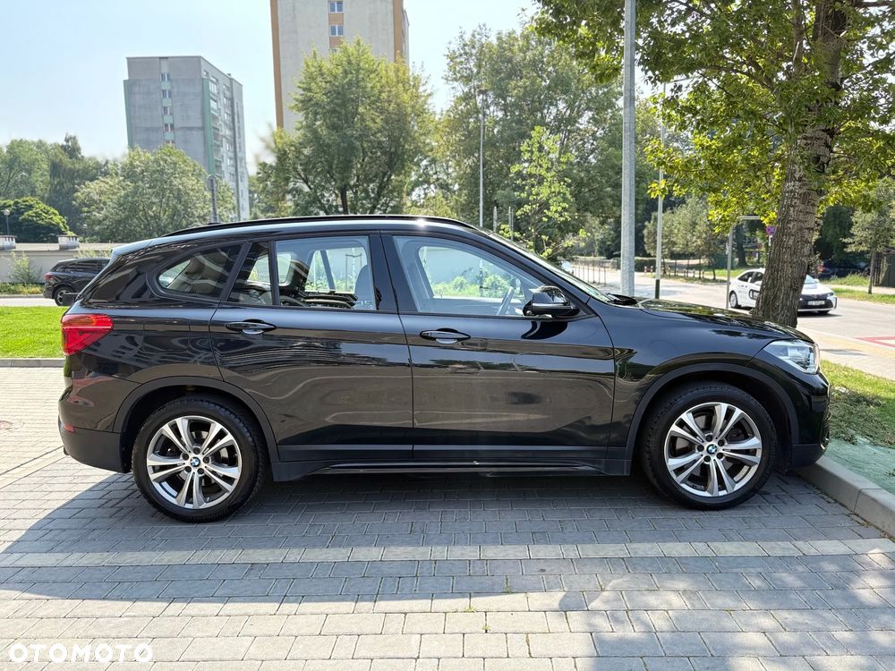 BMW X1 xDrive20i Sport Line - 5