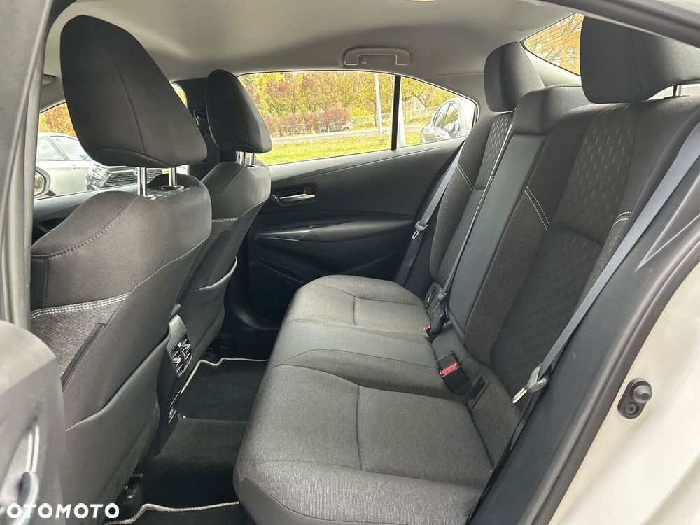 Toyota Corolla 1.8 Hybrid Comfort - 22