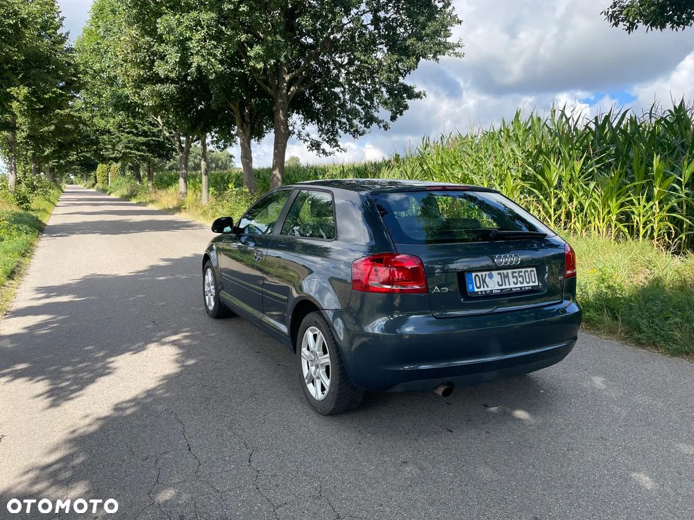 Audi A3 3-drzwiowe 1.6 Ambition - 4