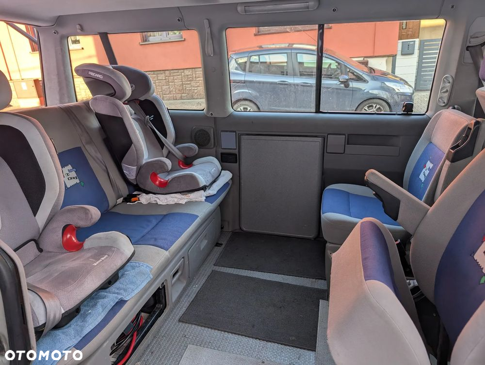 Volkswagen Multivan TDI - 14