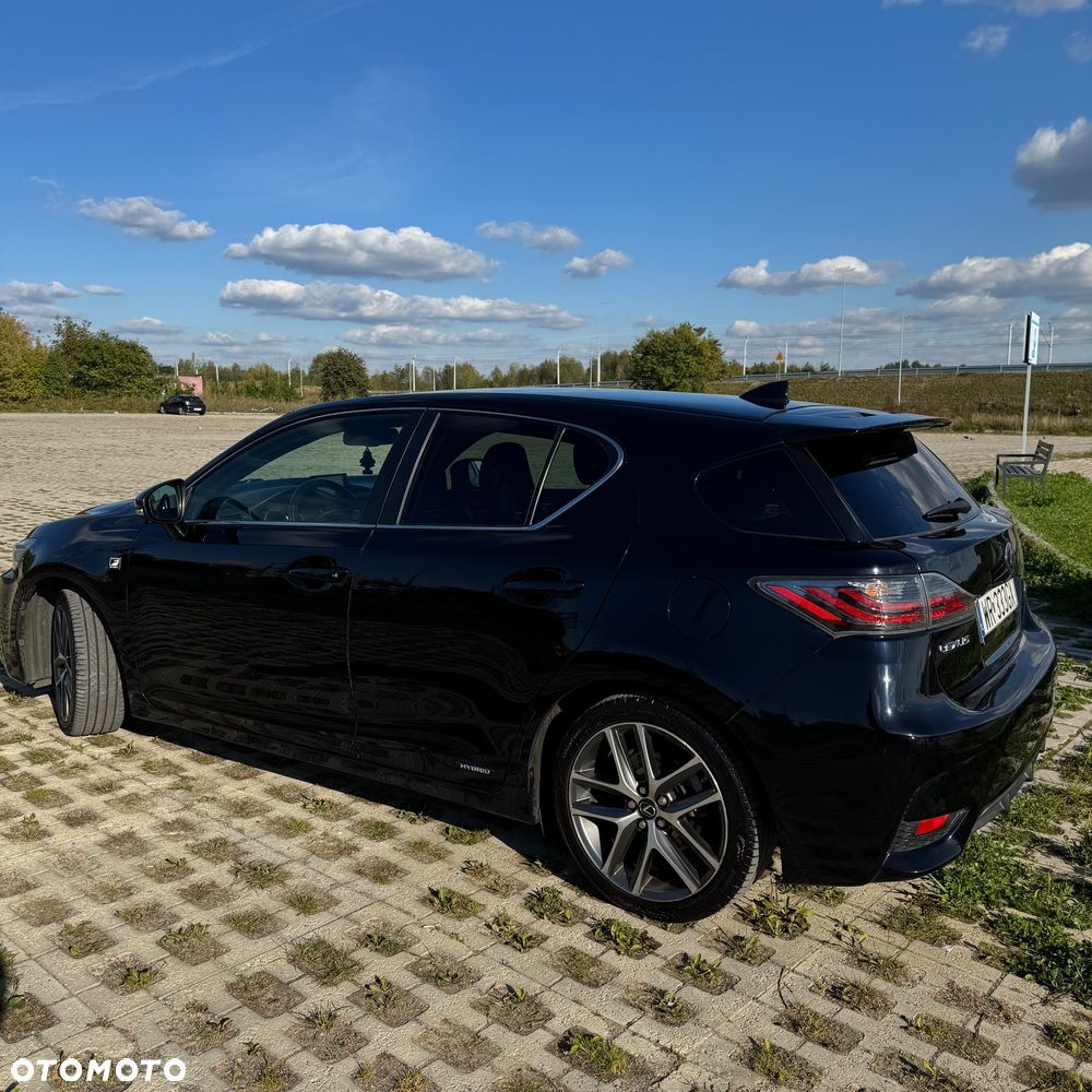Lexus CT 200h F Sport - 13