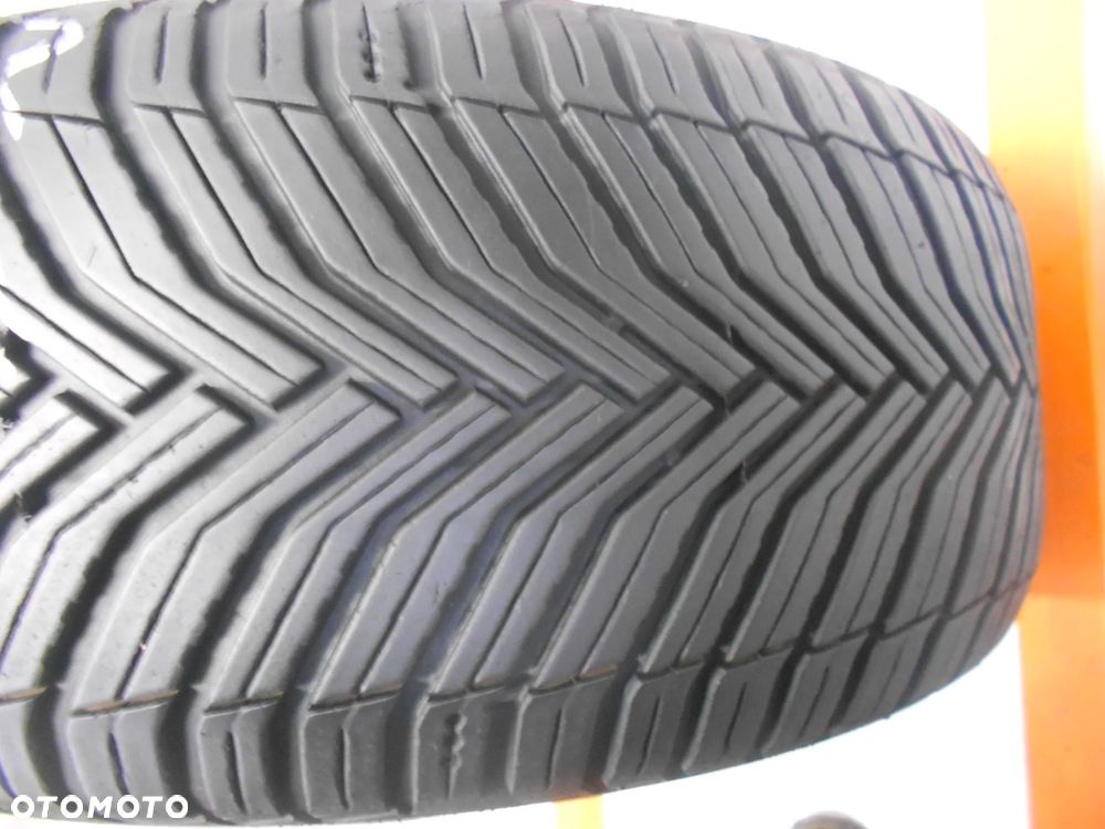 OPONA POJEDYNKA 225/40R18 MICHELIN CROSSCLIMATE 2 DOT 1524 6.8MM - 2