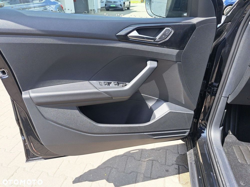 Volkswagen T-Cross - 11