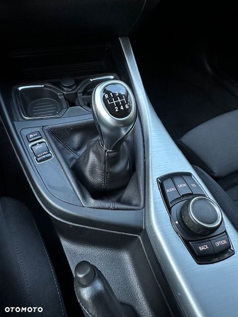 BMW Seria 1 118i Sport Line - 27