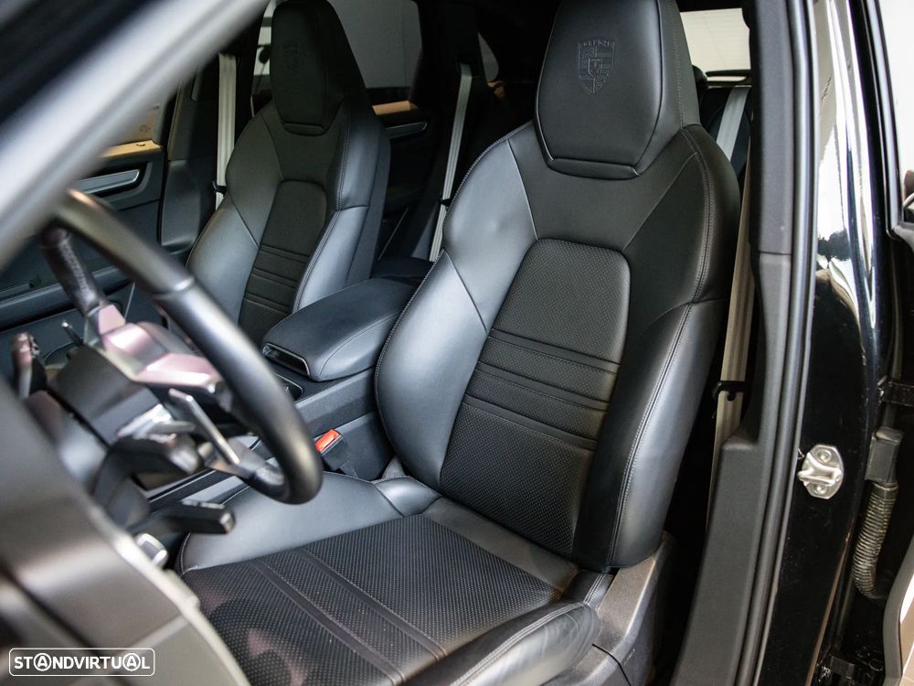 Porsche Cayenne E-Hybrid Platinum Edition - 23