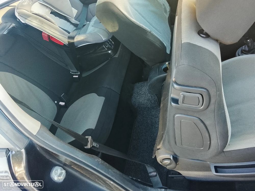 Citroën C4 1.4 16V VTR Pack - 3