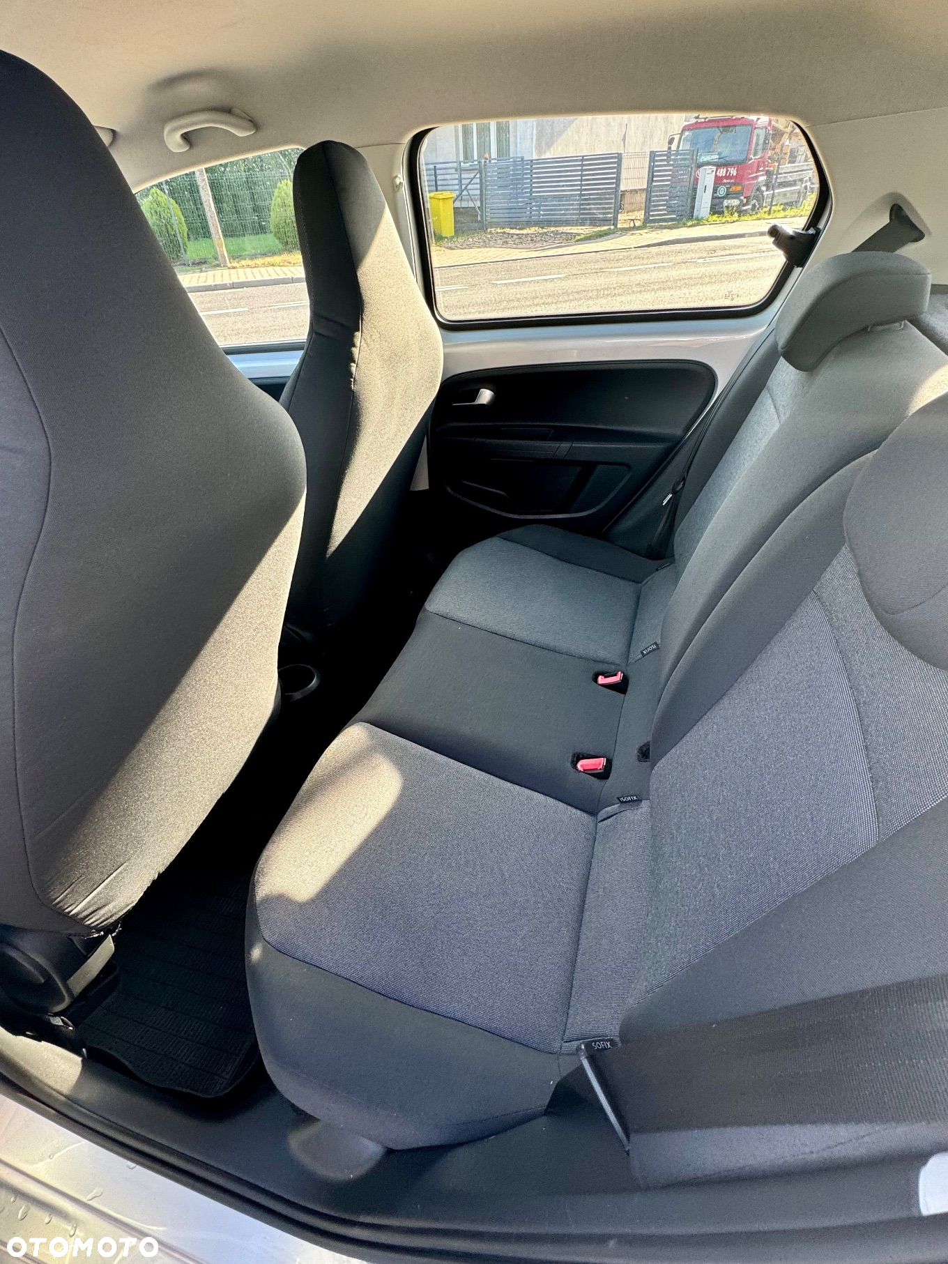 Volkswagen up! 1.0 beats - 13