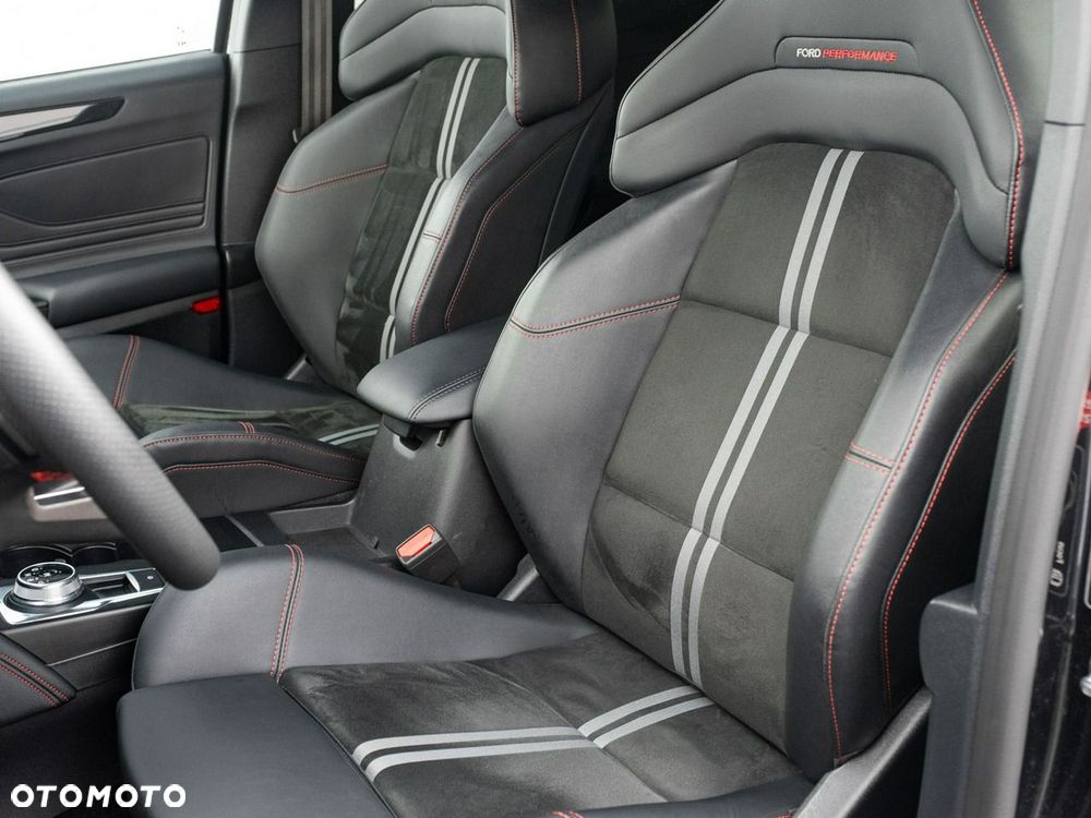 Ford Focus 2.3 EcoBoost ST X - 12
