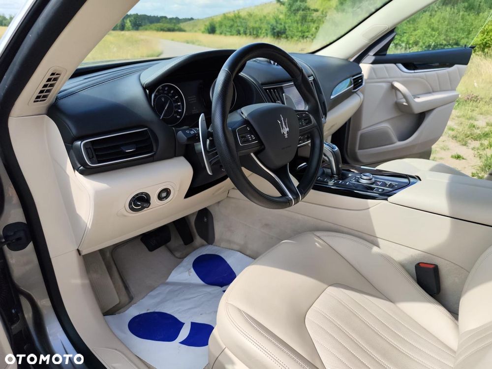 Maserati Levante S Q4 - 22