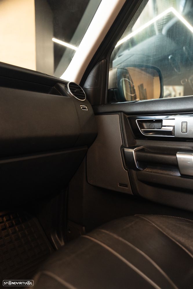 Land Rover Discovery TD V6 HSE - 9