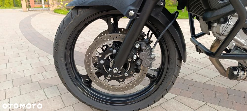 Suzuki V-STROM - 39