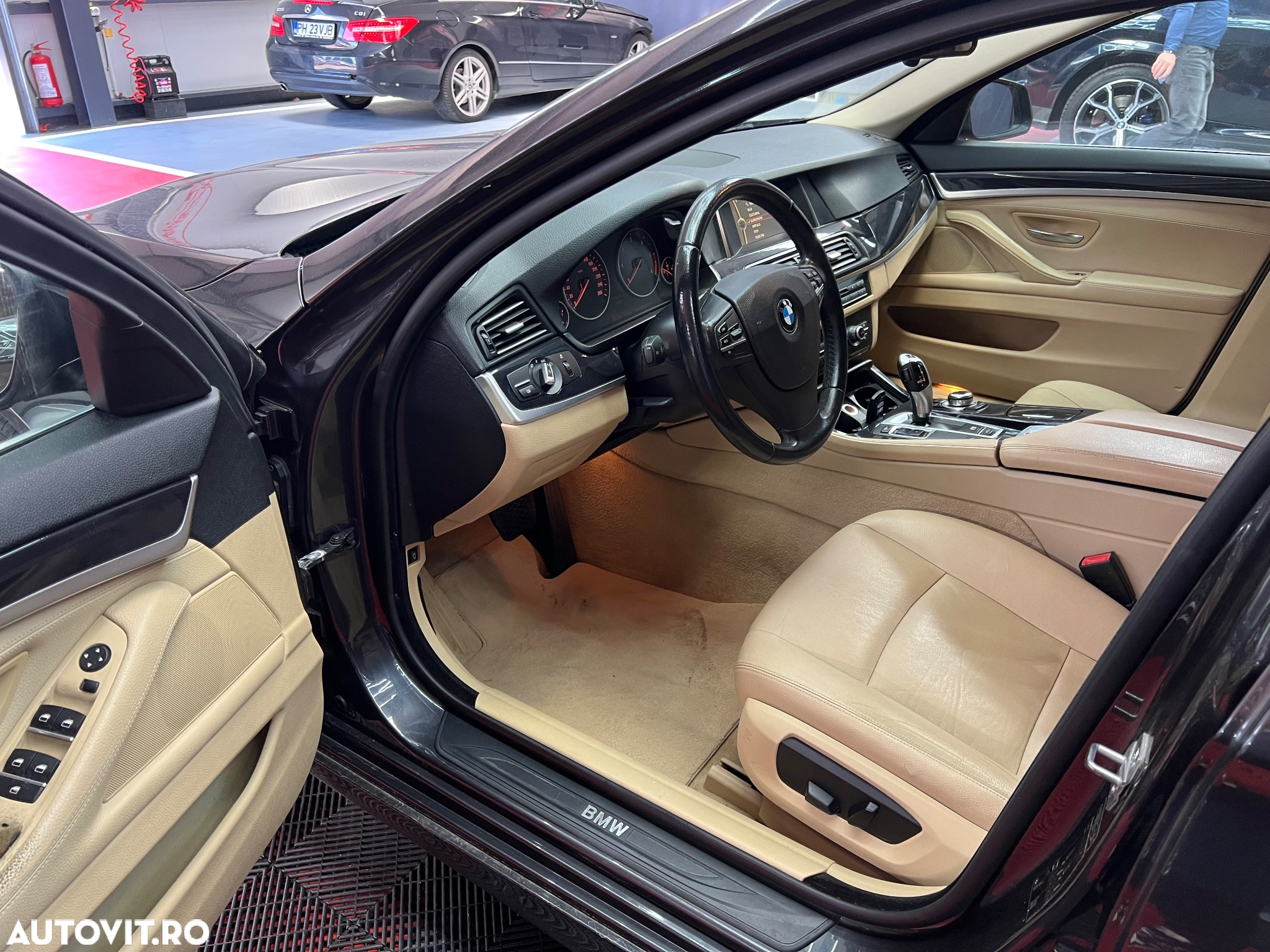 BMW Seria 5 520d - 11