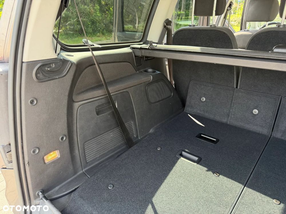 Ford Galaxy - 21