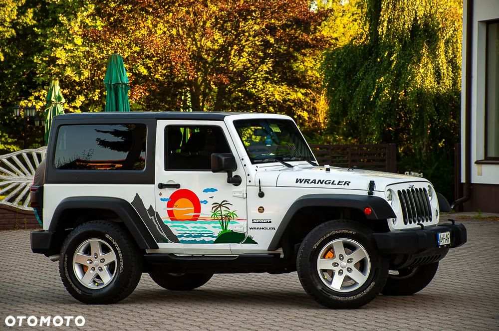 Jeep Wrangler - 12