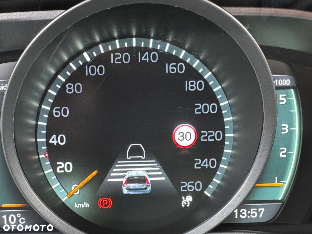 Volvo V70 D4 Summum - 28