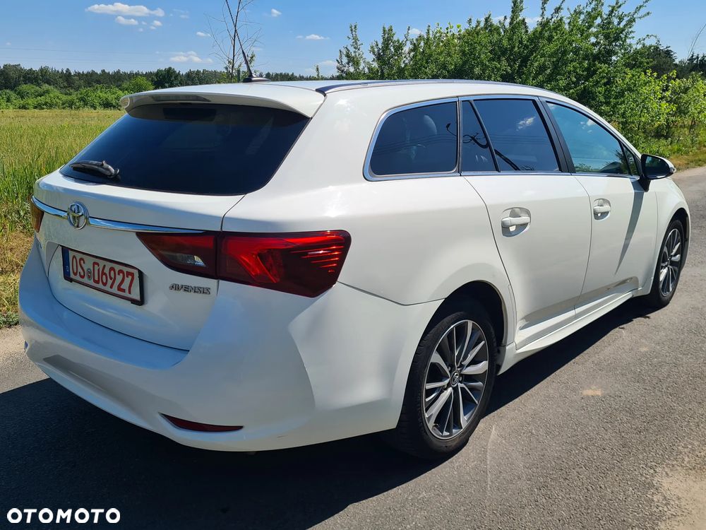 Toyota Avensis - 5