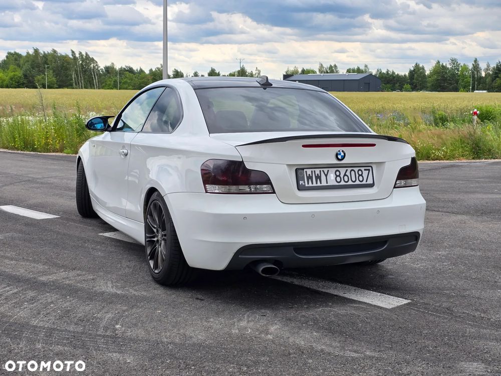 BMW Seria 1 123d - 2