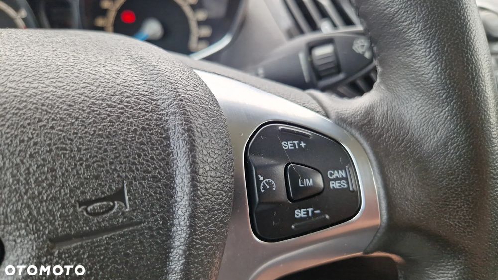 Ford Tourneo Courier 1.0 EcoBoost Titanium - 20