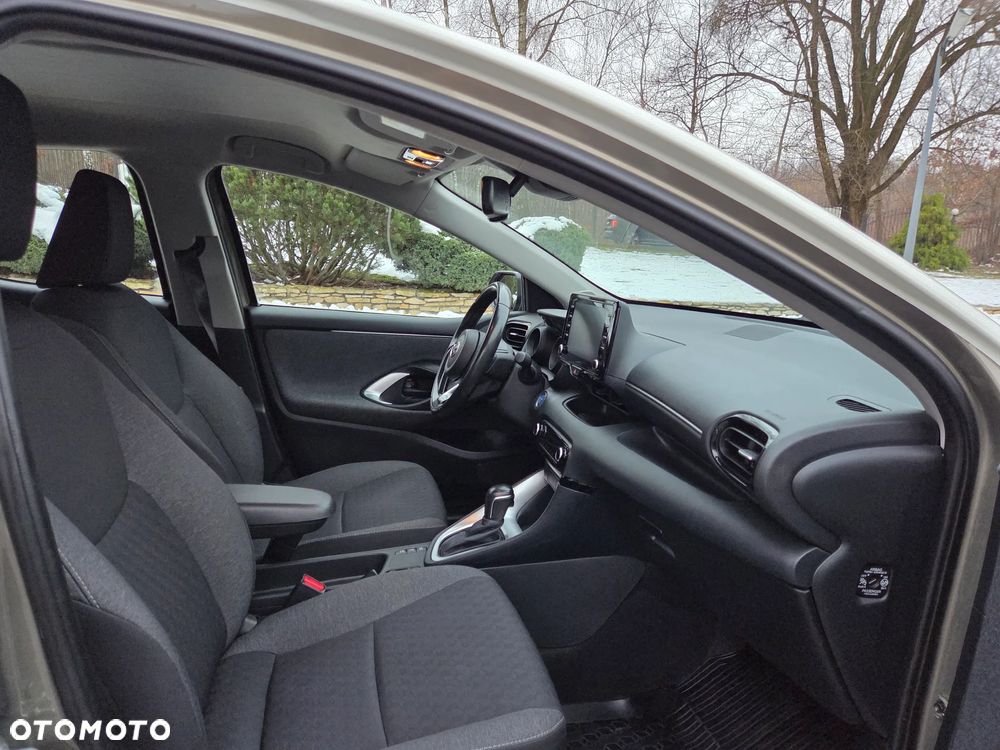 Toyota Yaris Hybrid 1.5 Selection Style - 21