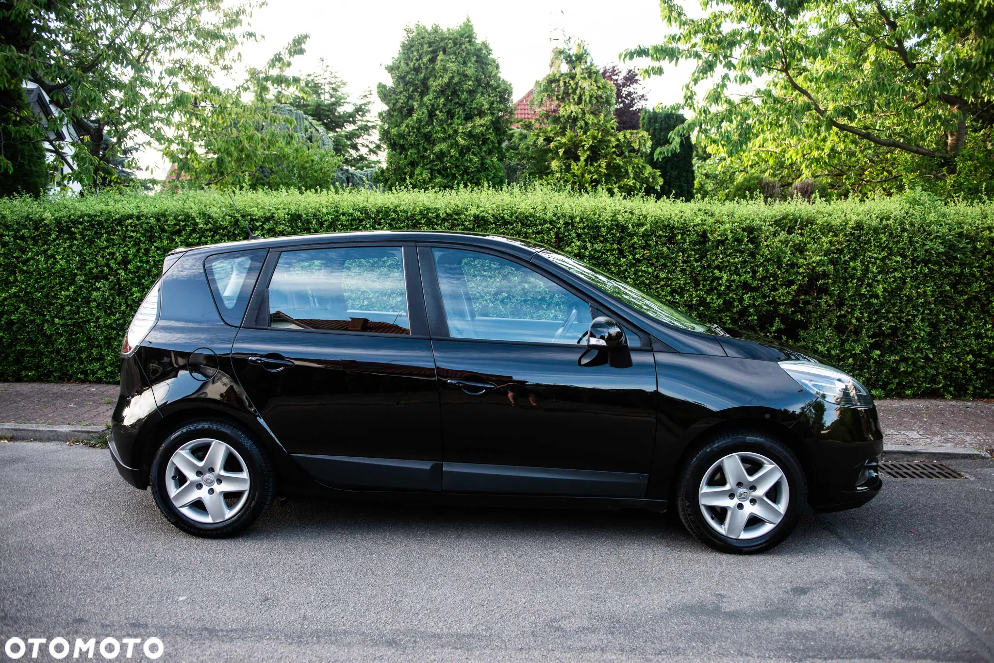 Renault Scenic 1.6 16V 110 Dynamique - 12