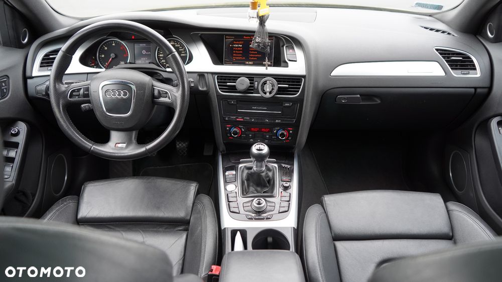 Audi A4 Avant 2.0 TDI DPF quattro S line Sportpaket (plus) - 9
